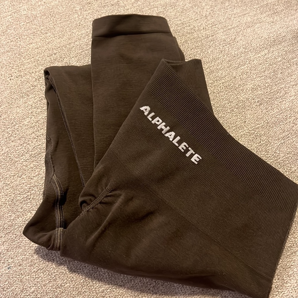 Alphalete Amplify brown leggings